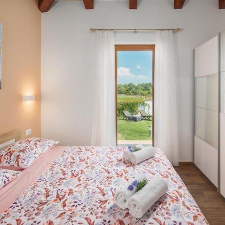 Villa Gracia Sveti Lovreč Pazenatički Εξωτερικό φωτογραφία