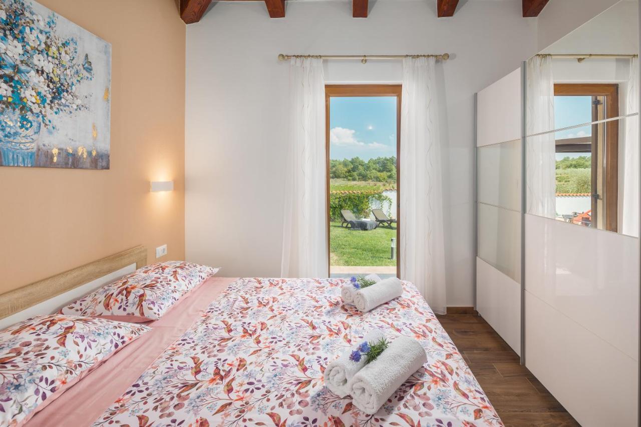 Villa Gracia Sveti Lovreč Pazenatički Εξωτερικό φωτογραφία